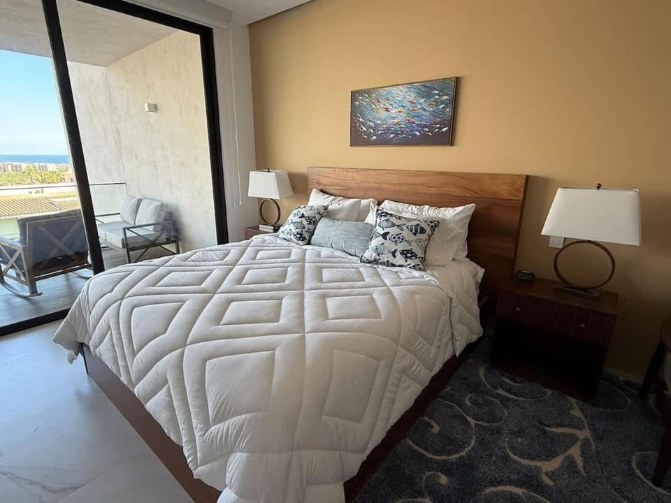 New Golf Course Condo with Ocean Views House in San Jose del Cabo