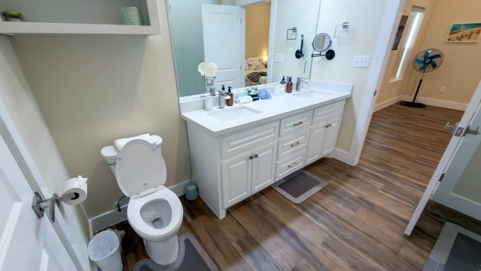 Bathroom, Bath