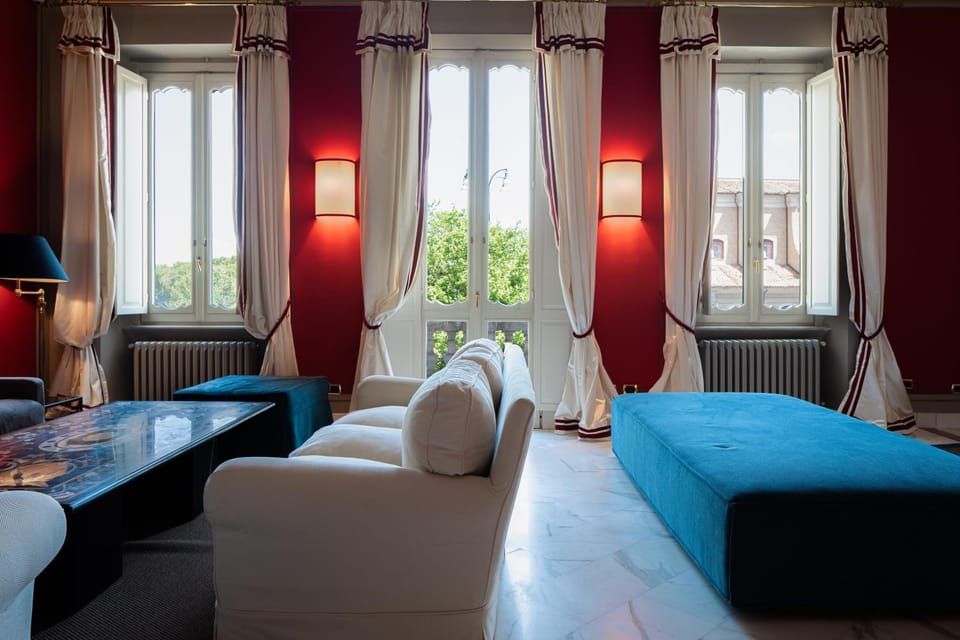 Living room, Photo of the whole room, Seating area