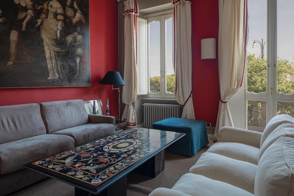 Living room, Seating area