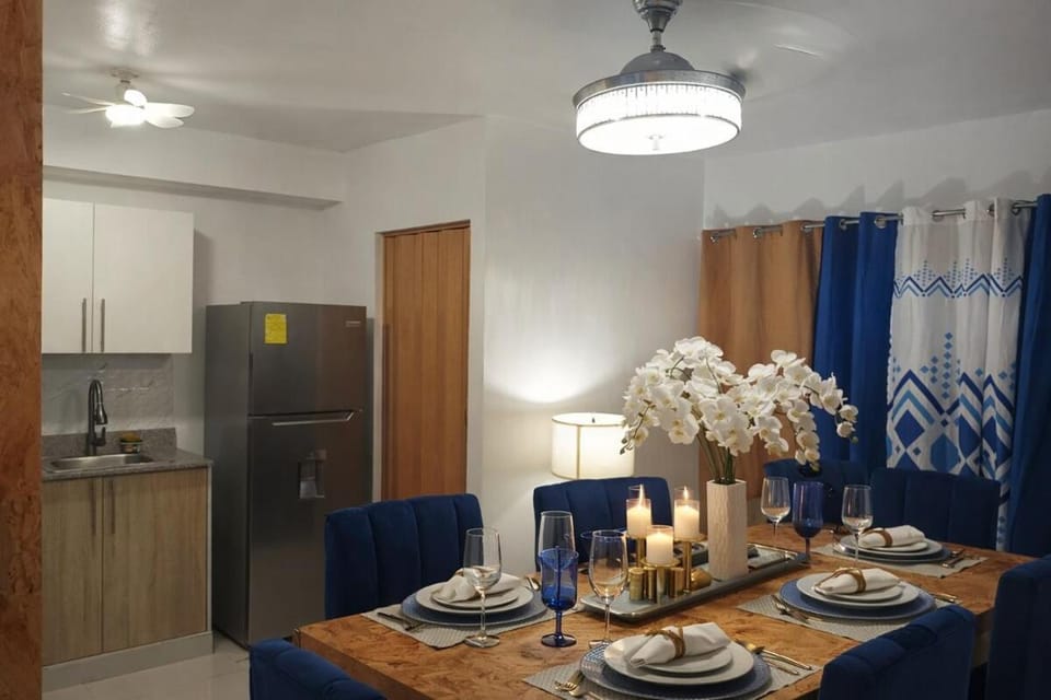 Perfecto para descansar Residencial Colinas del Sol, ubicado en Colinas del Arroyo II sobre la Jacobo Majluta en Santo Domingo, República Dominicana Apartment in Santo Domingo