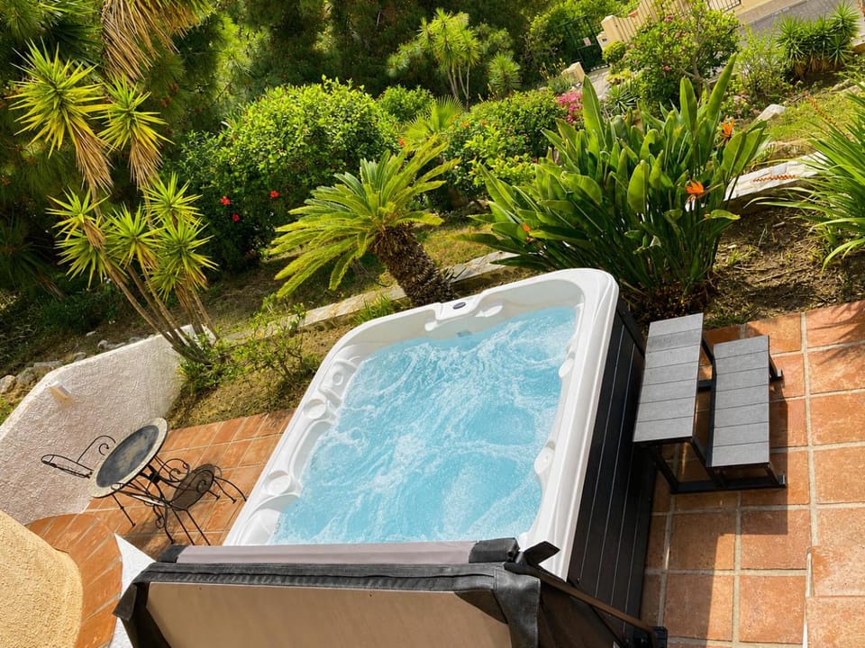 New Country-Private Villa - Hot tub - Mijas Costa Villa in Costa del Sol