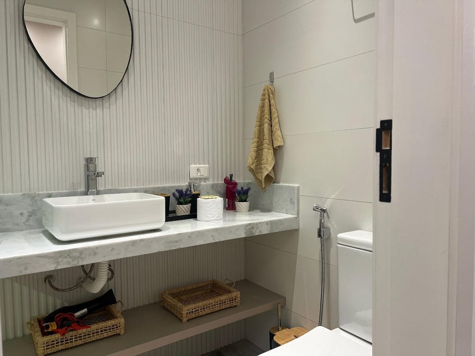 Toilet, Bathroom