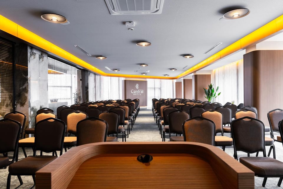 Banquet/Function facilities, Meeting/conference room