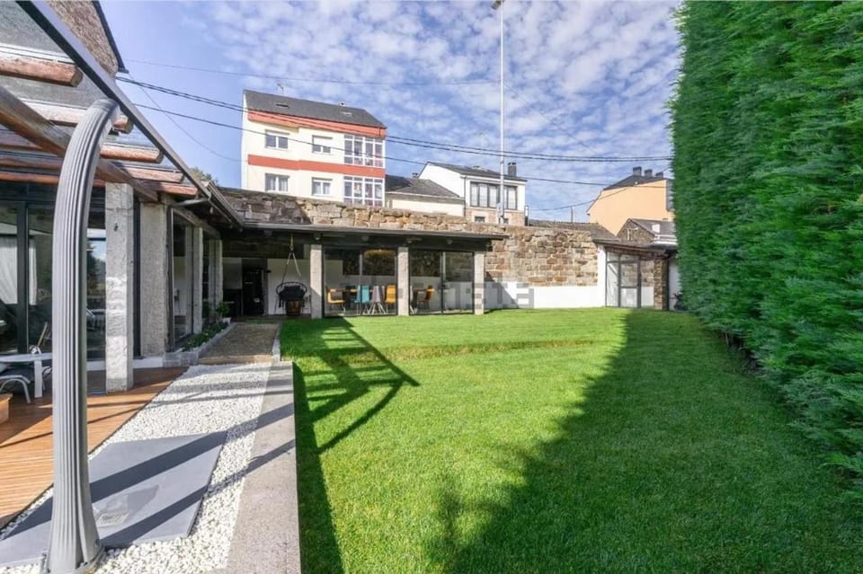 Sashas House House in Lugo