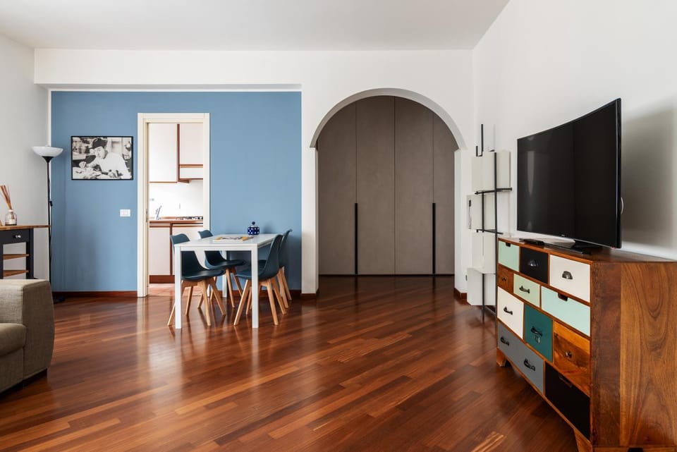 Bilocale accogliente e completo in via Stilicone Apartment in Milan
