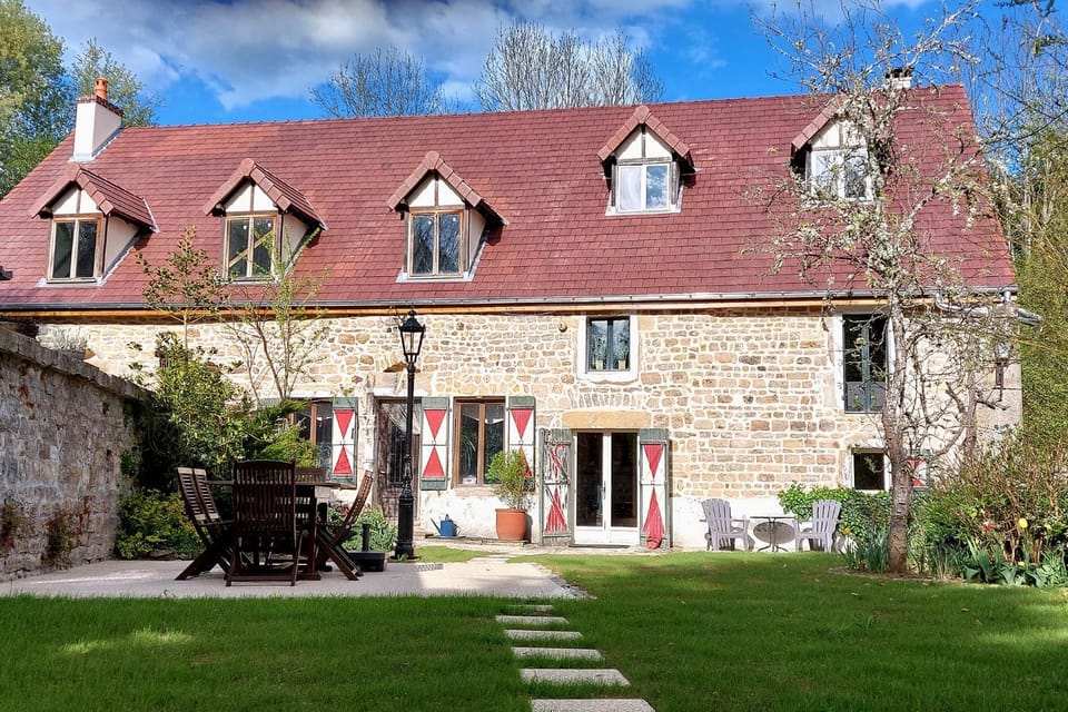 Property building, Spring, Garden, Garden view