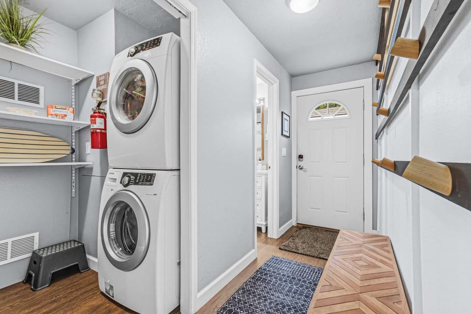 CDA Pet Bungalow Near Downtown & Trails Fenced House in Coeur dAlene