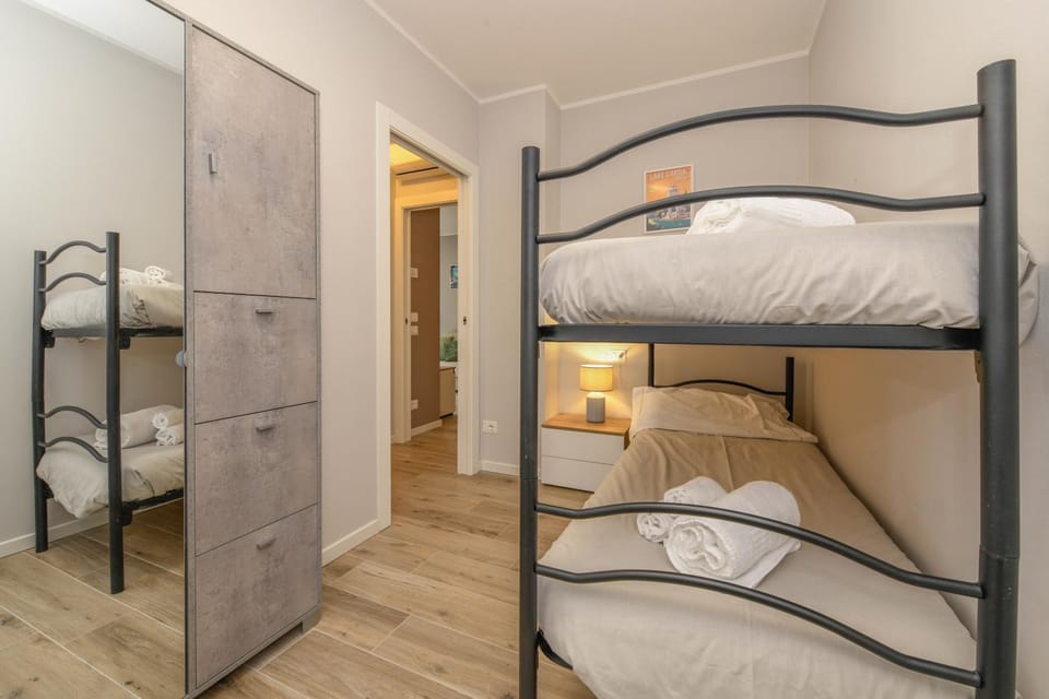 bunk bed