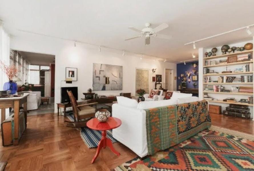 Full of personality in Jardins! Apartment in Sao Paulo City