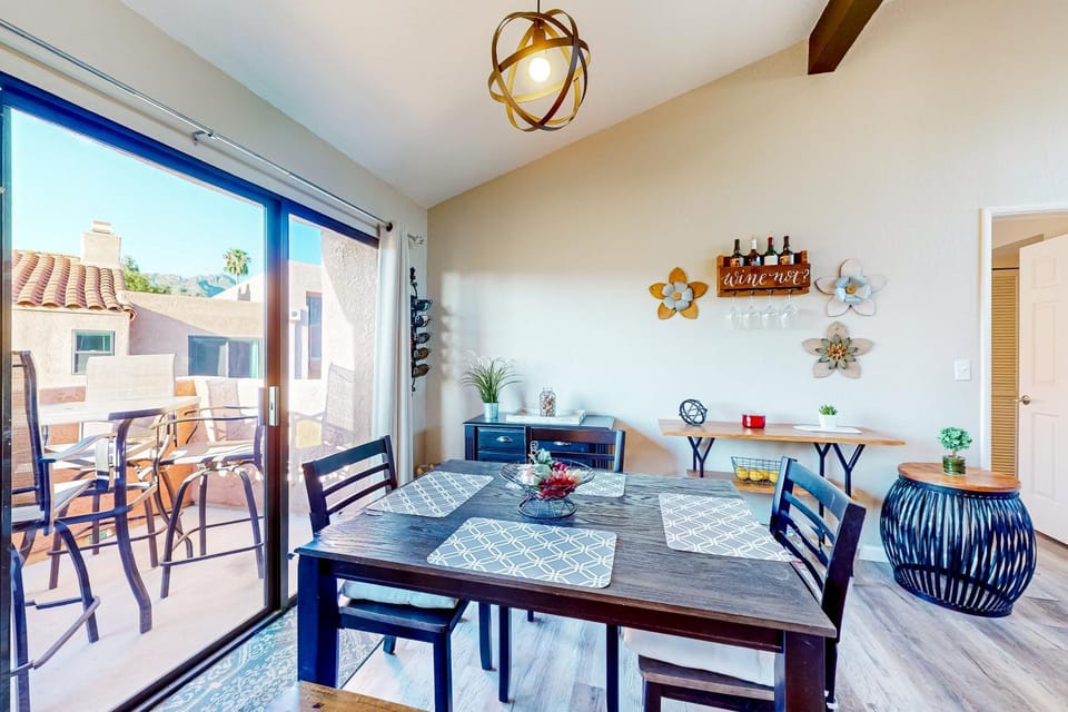 Sabino Canyon Foothills Retreat House in Catalina Foothills