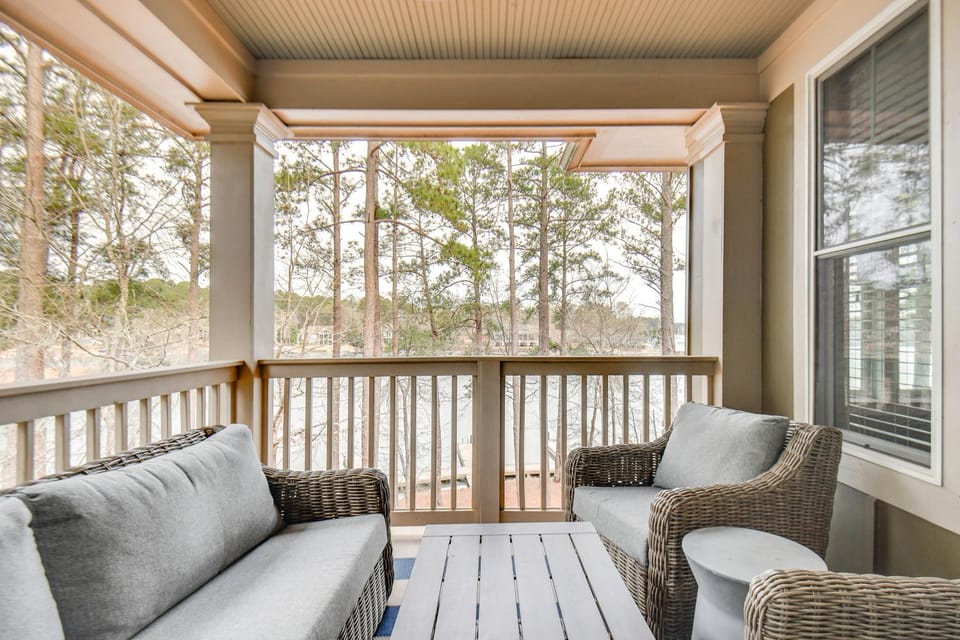 Condo on Lake Oconee: Big Water Views House in Lake Oconee