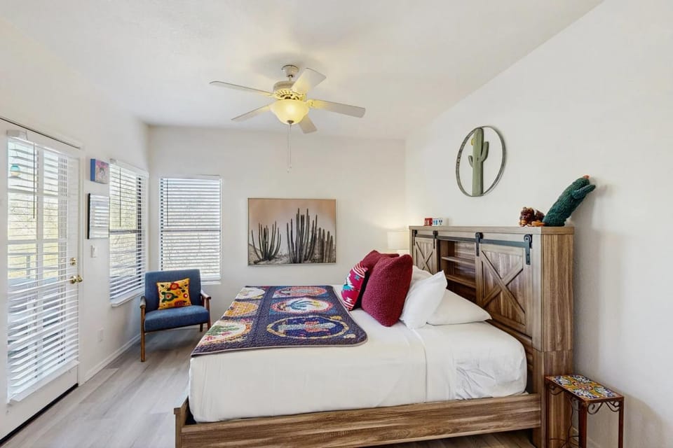Desert Horizon Haven House in Catalina Foothills