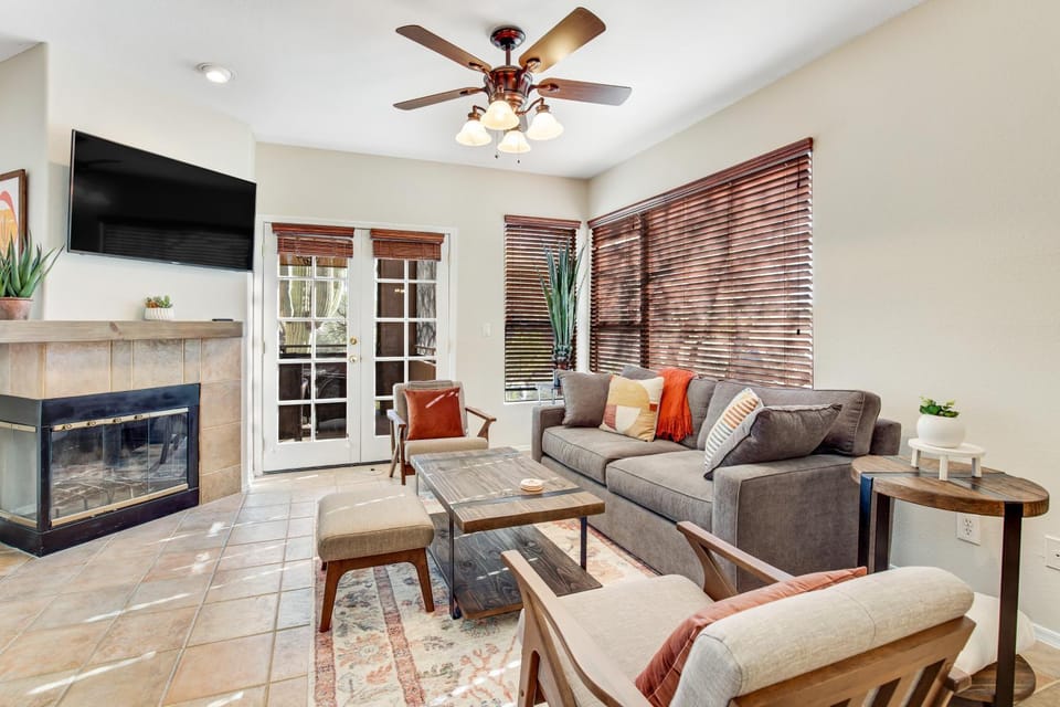 Canyon Crest Condo House in Catalina Foothills