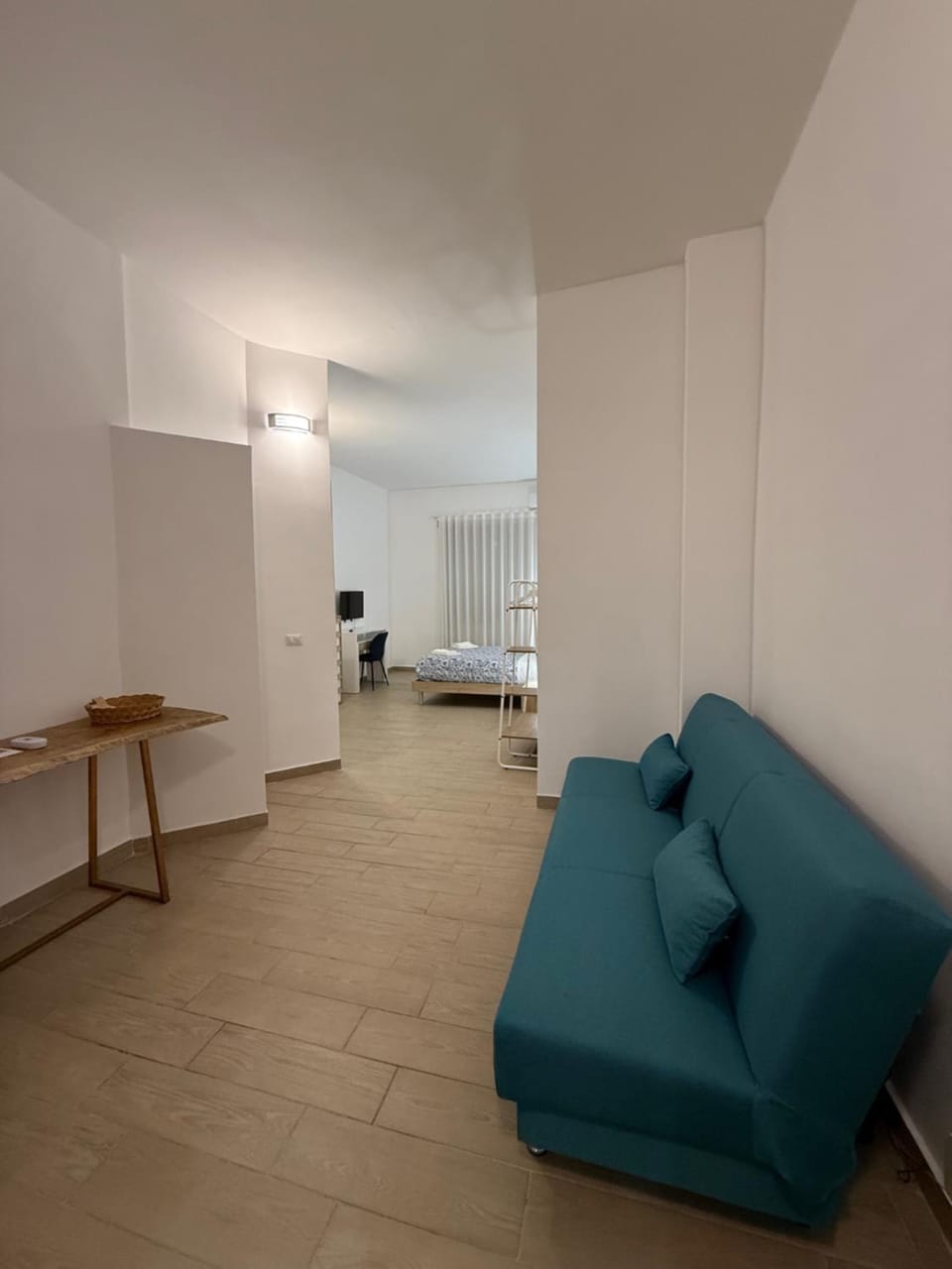 BOUGAINVILLEA Apartment - Piazza Garibaldi House in Naples