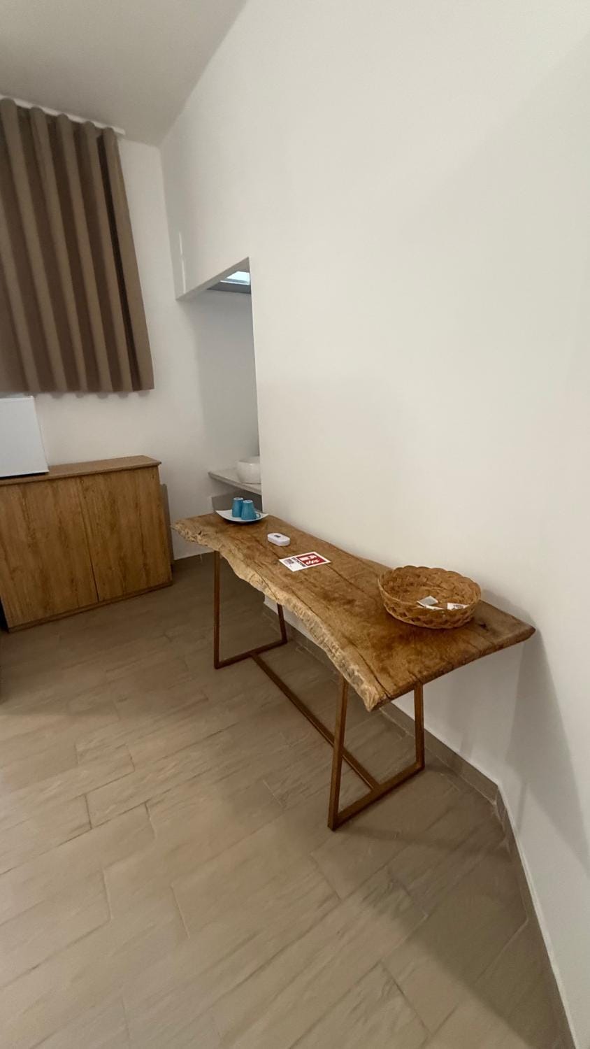 BOUGAINVILLEA Apartment - Piazza Garibaldi House in Naples