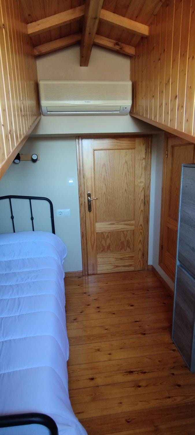 Bed, Photo of the whole room, Bedroom, wardrobe