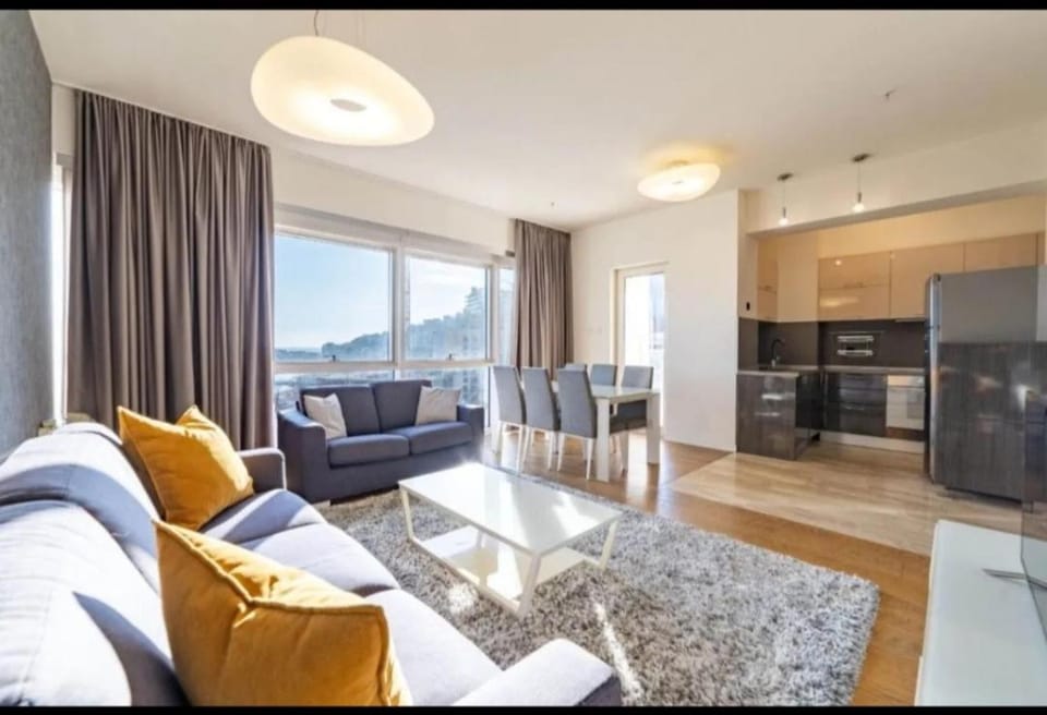 Comfy sea view apartment in hotel Tre canne-center of city-near beach Apartment in Budva