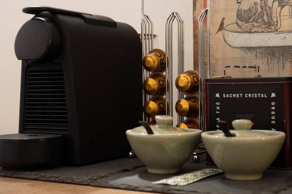 Coffee/tea facilities, Breakfast