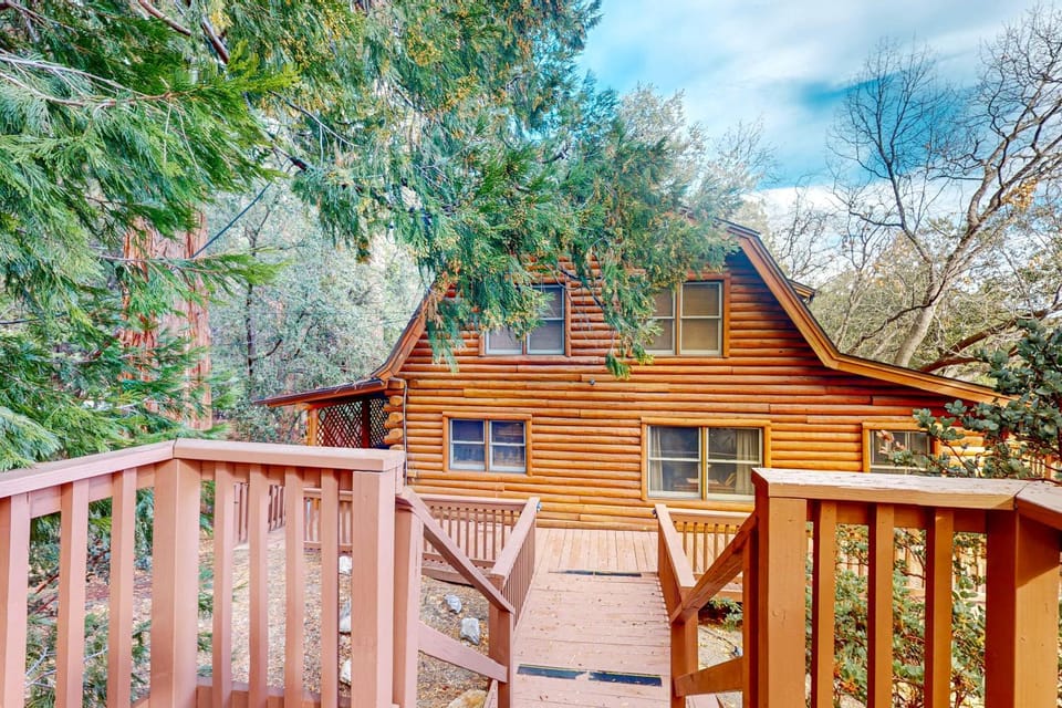San Jacinto Lodge House in Idyllwild-Pine Cove