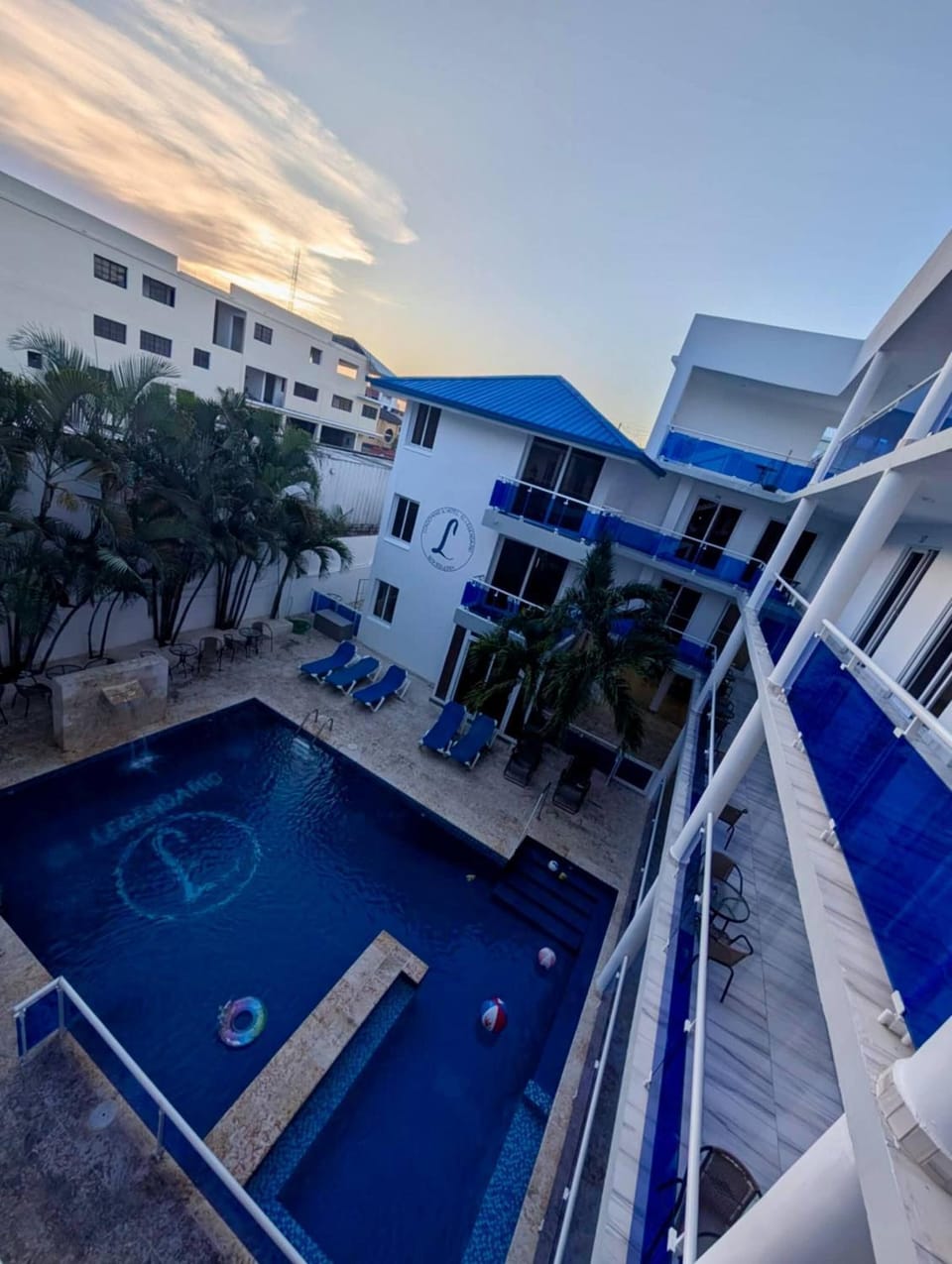 Swimming pool