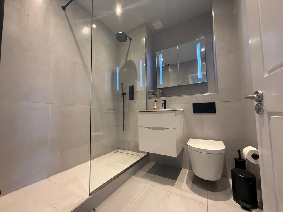 1 min walk to Portobello Market Apartment in City of Westminster