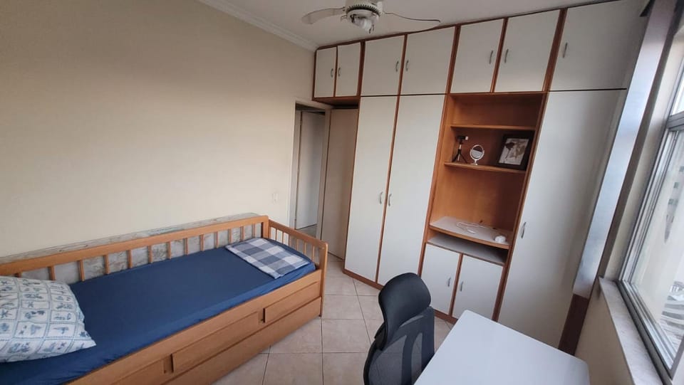 Quarto individual mobiliado em icaraí niterói rj Vacation rental in Niterói