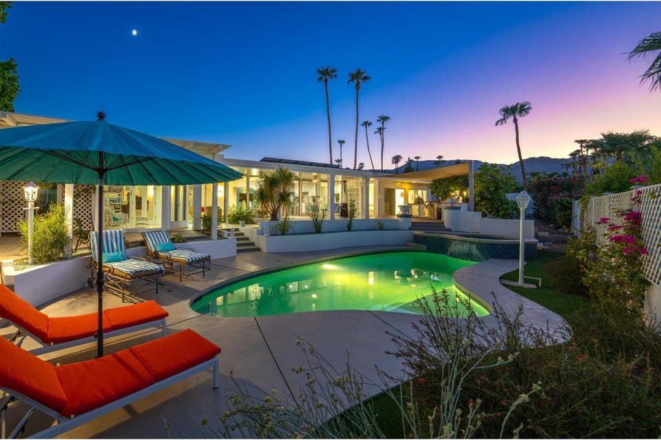 Vista Moderne House in Palm Desert