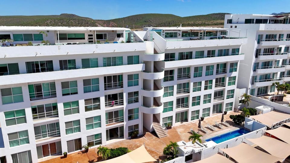 Breathtaking Ocean Views Pool & Balcony Bliss House in La Paz