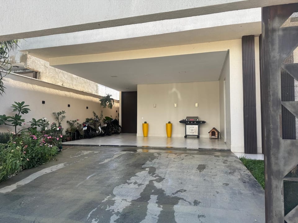 Casa privativa para o Moto GP House in Goiania