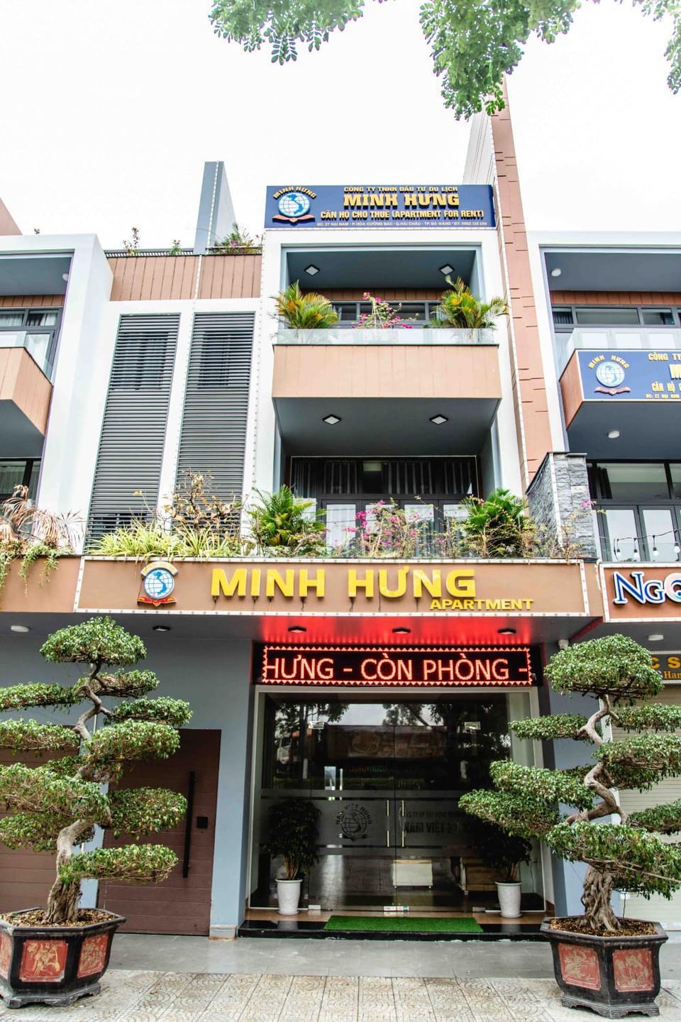 Property building, Day