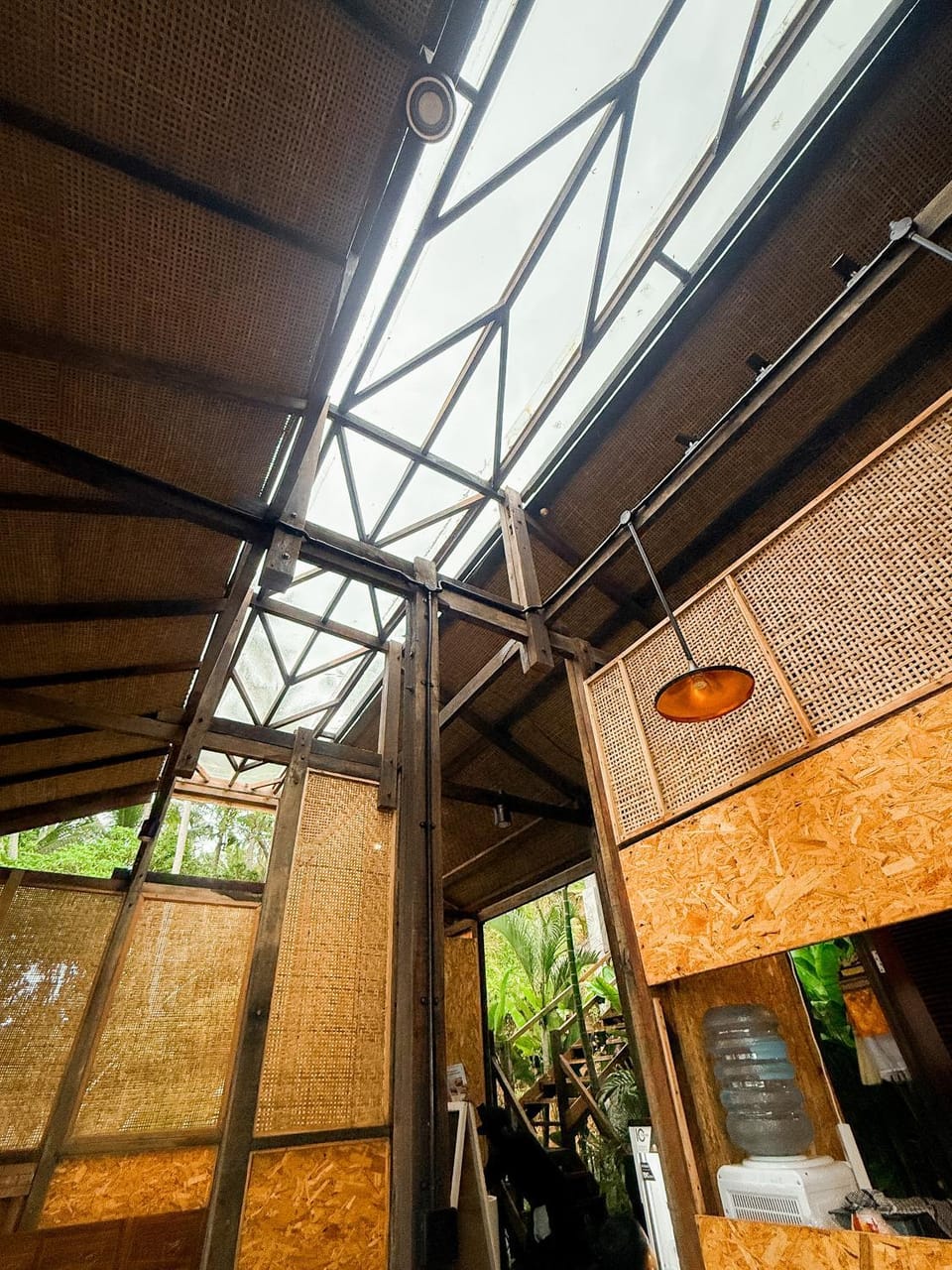 Sunset Views Yeh Leh Beach Villa in West Selemadeg