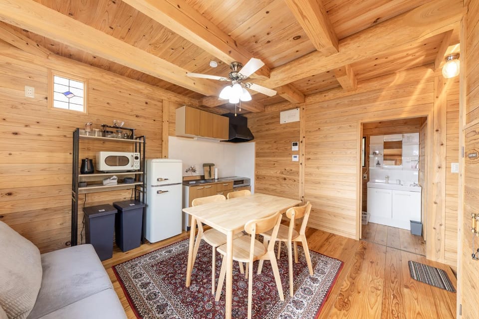 Living room, Area and facilities