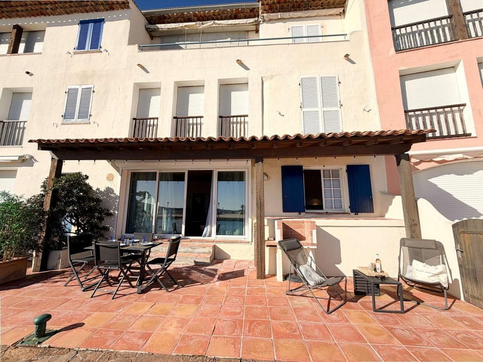 Appartement RDC 3 Chambres avec Terrasse - Port Grimaud - FR-1-868-35 Apartment in Cogolin