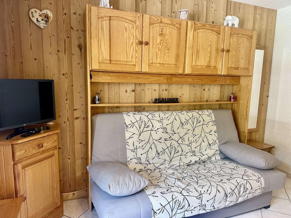 Studio cabine centre village - 4 pers. - FR-1-871-45 Cabin in Auvergne-Rhône-Alpes