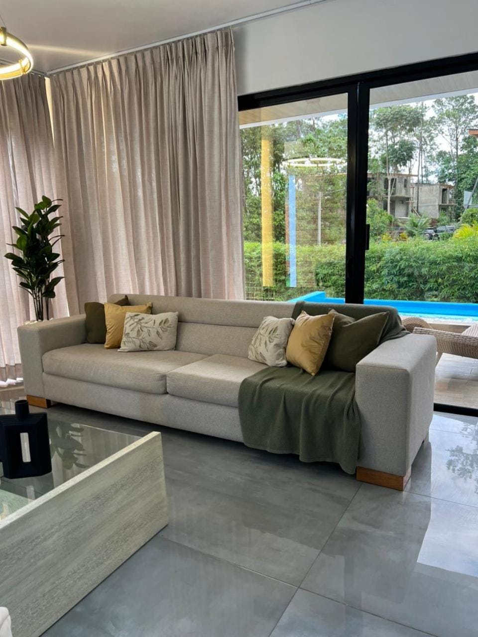 Villa La Bendición Jarabacoa - Villa moderna y espaciosa con piscina, zona de BBQ, gazebo y estilo elegante Villa in Jarabacoa