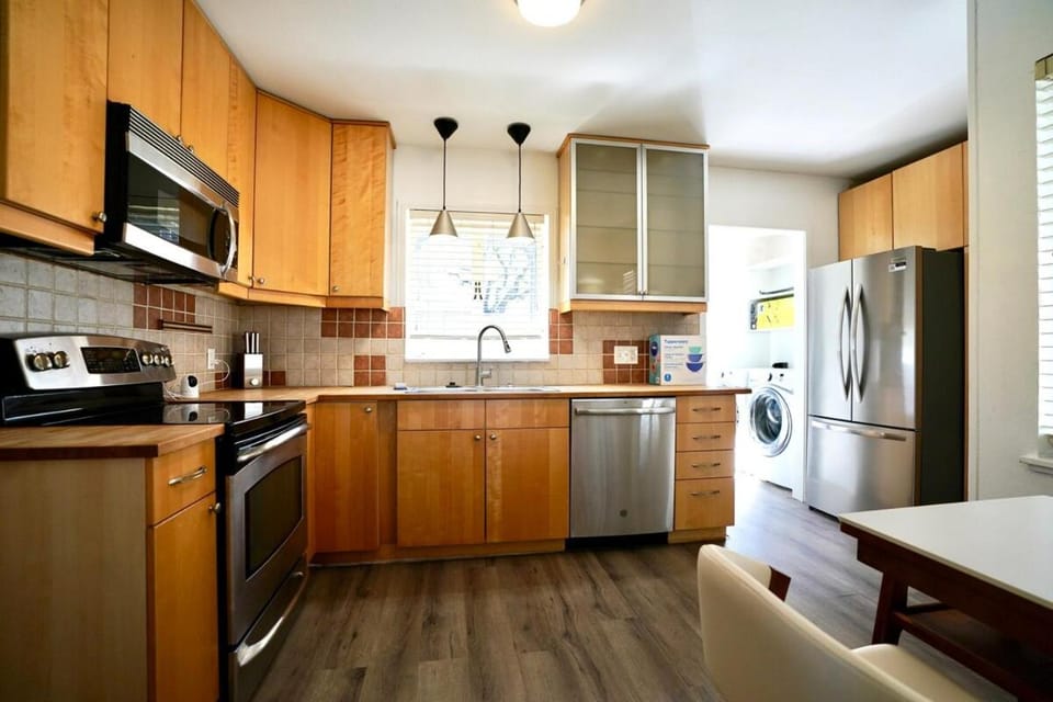 Stylish 3BR Home South Lamar Villa in Zilker