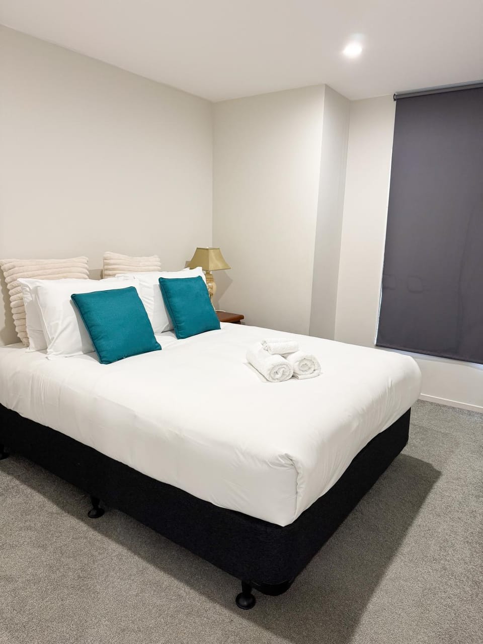 Family-Friendly 5-BR Home w Private Parking & Yard House in Auckland