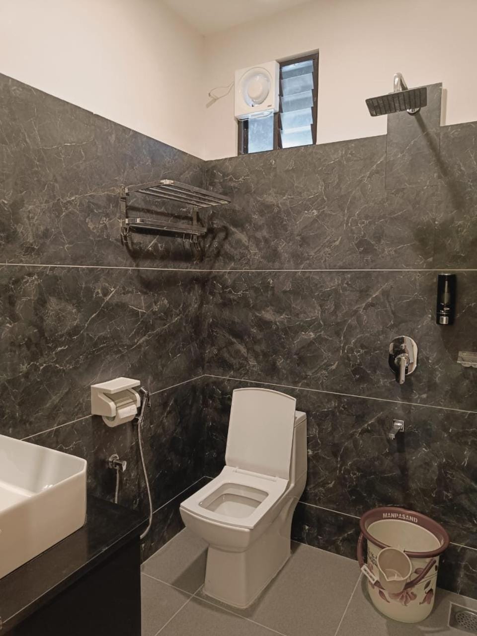 Superior Single Room with Balcony Apartment in Karnataka