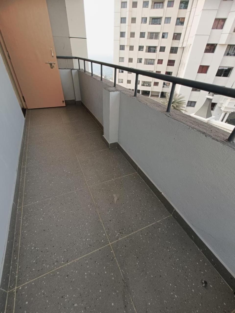 Superior Single Room with Balcony Apartment in Karnataka
