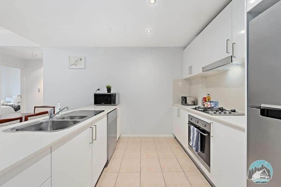 Bright Turramurra Apt Walk to Train & Shops Apartment in Sydney