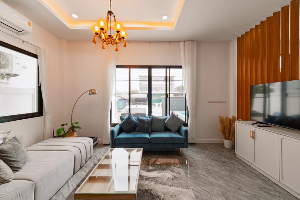 TV and multimedia, Living room