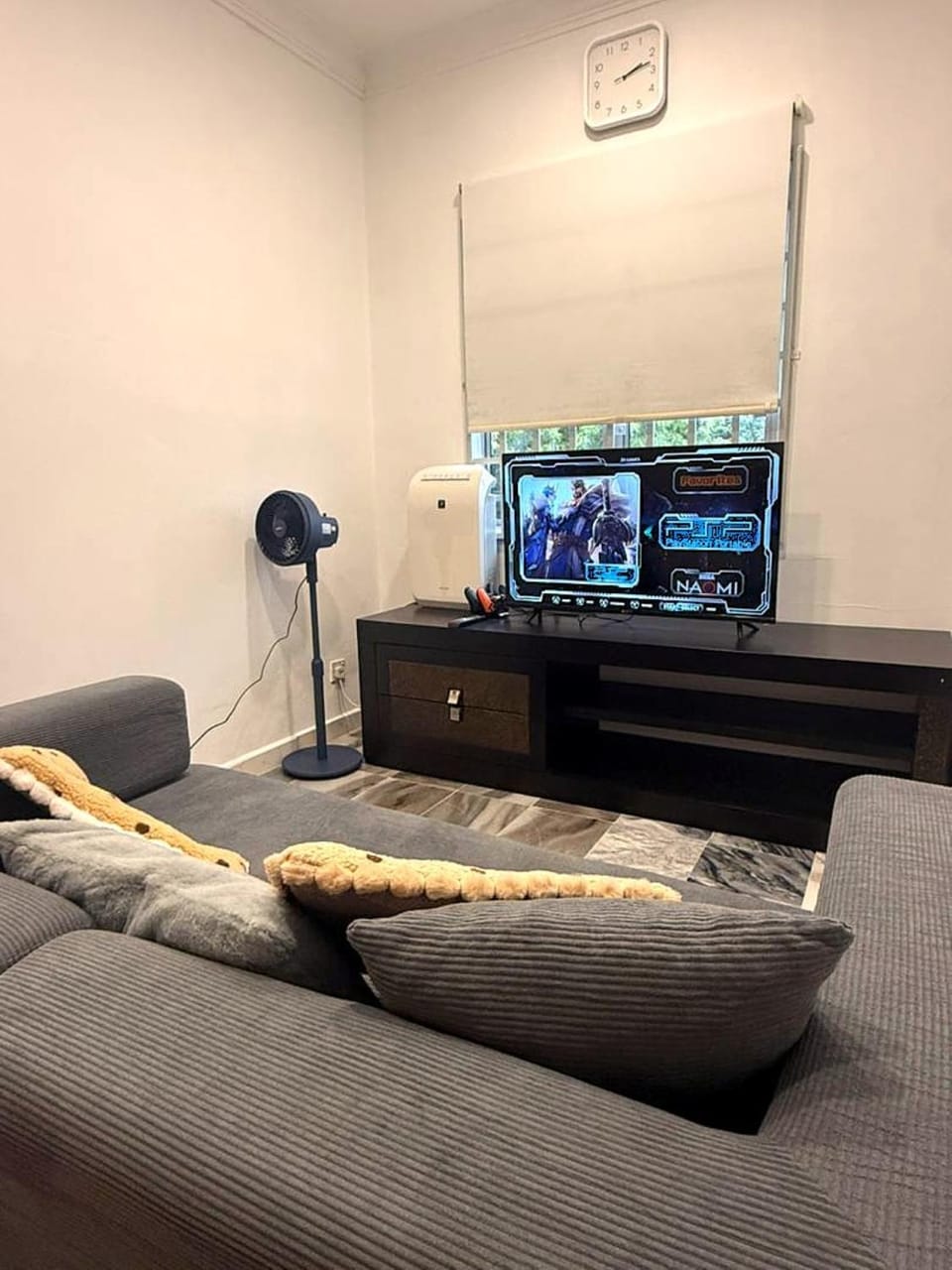 Game Room, Seating area, Entertainment