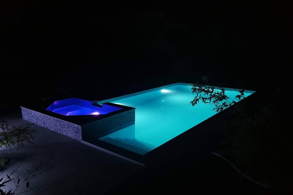 Pool view, Swimming pool