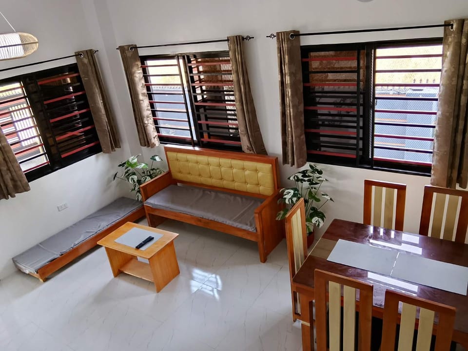 EL JAE'S Guesthouse 3 bdrms 10-15pax Bed and Breakfast in Ilocos Region