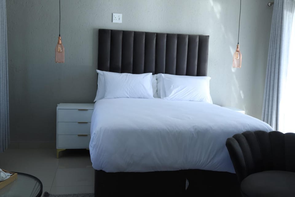 Amahle Guesthouse Bush Bed and Breakfast in South Africa