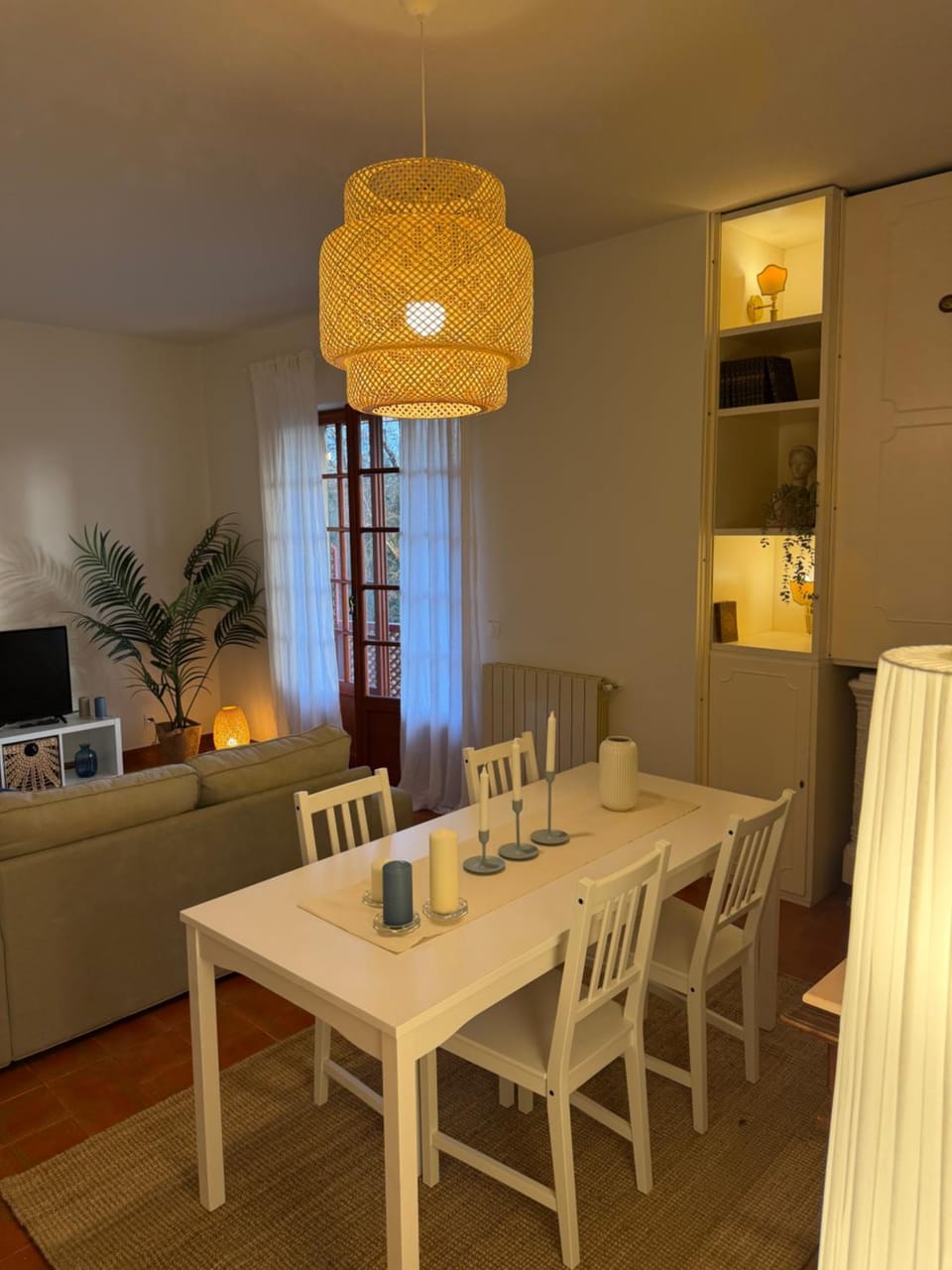 Living room, Dining area