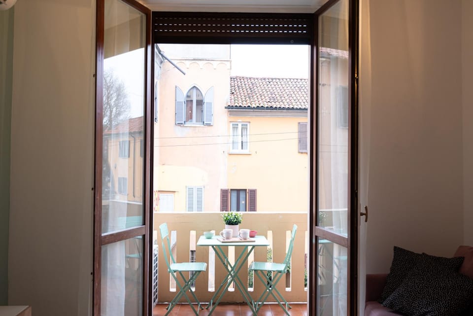Day, View (from property/room), Balcony/Terrace, Living room