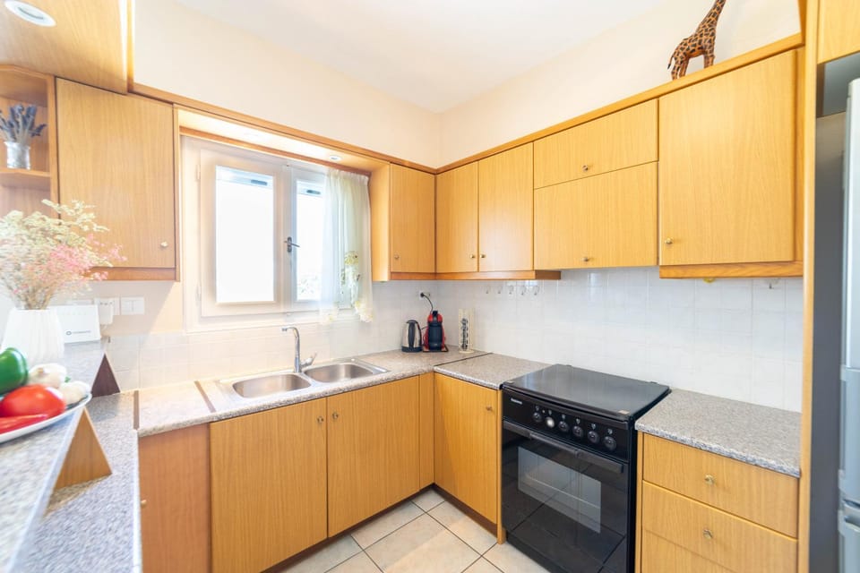 Kitchen or kitchenette, oven, stove