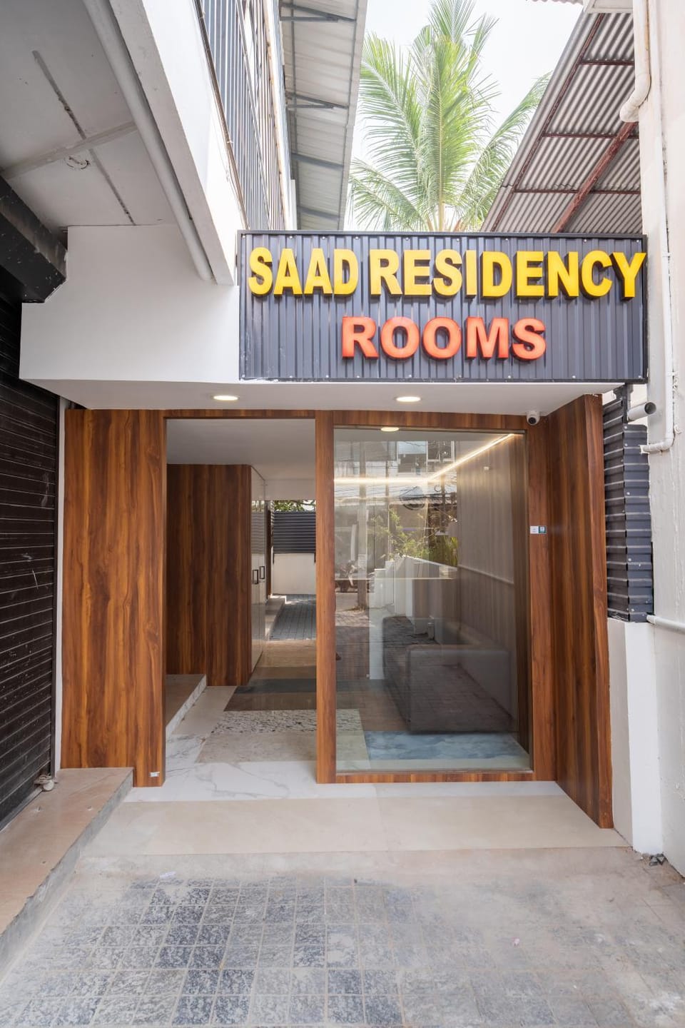 Property building, Facade/entrance